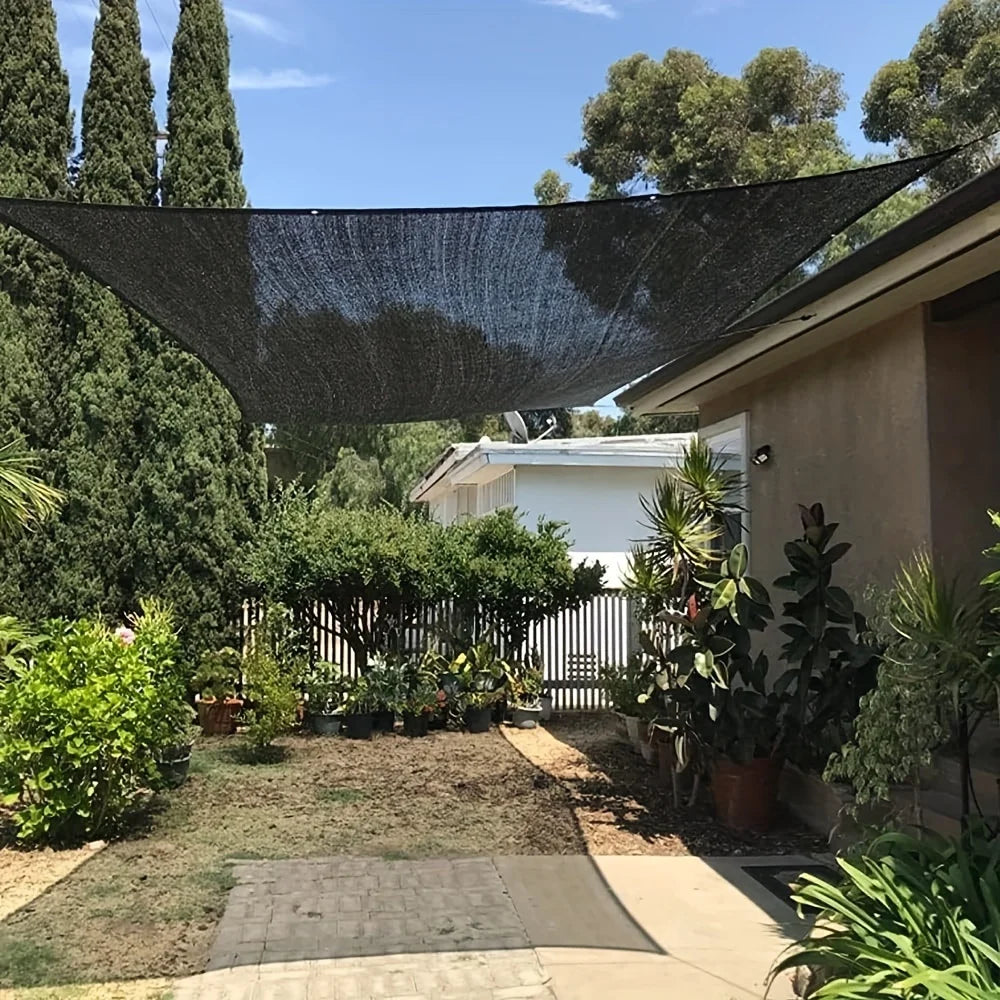 Shade Outdoor Patio Privacy Fence Screen, Outdoor Gap Shade Net with Copper Buttons, High-Density Breathable Woven Polyethylene Fabric, Uv Protection, Multiple Sizes Available for Gardens, Yards, Lawns, and Dog Houses