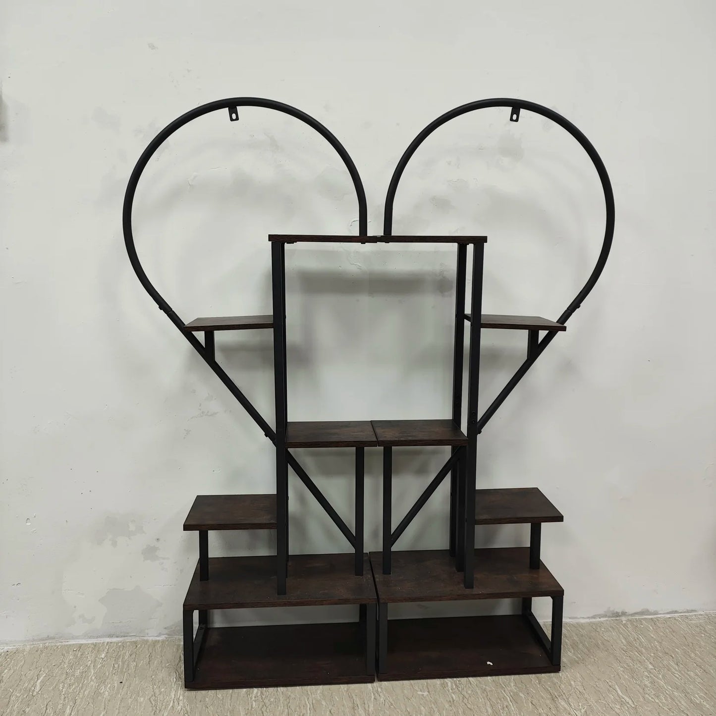 Metal Heart Shaped 6-Tier Ladder Plant Stand Tall Garden Flower Pots Display Rack for Home And Garden Decor